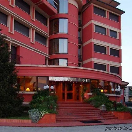 Hotel Napoleon 4*